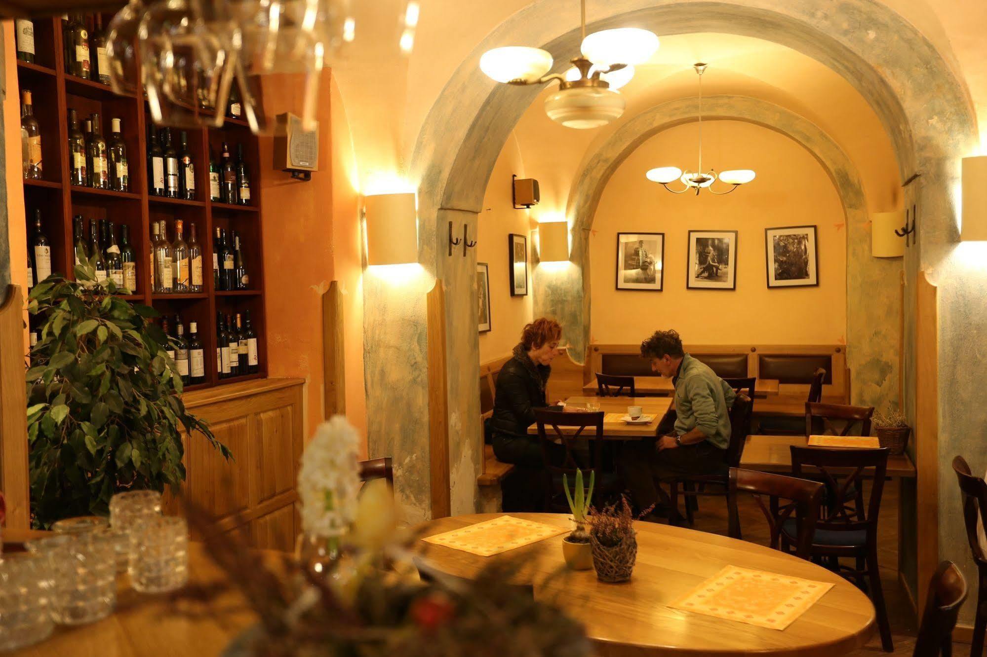 Hotel King George Prague Ngoại thất bức ảnh